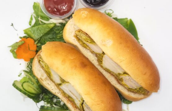 Chicken Boti Burger / برجر دجاج بوتي