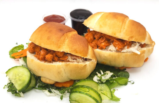 Chicken Tikka Burger / برجر دجاج تكا