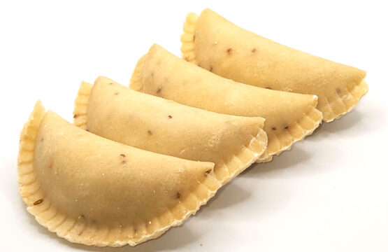 Chicken Samosa Frozen / سمبوسة دجاج غير مطبوخة