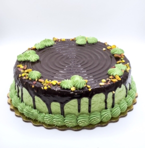 Kunafa-Chocolate-Cake-scaled-1-1.jpg